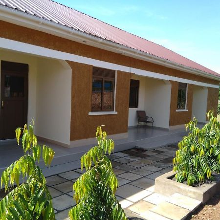 Kalalo Cottage Inn Pakwach Luaran gambar