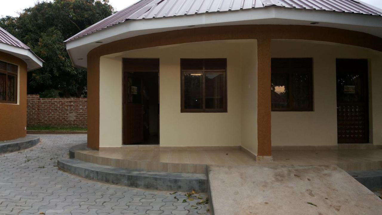 Kalalo Cottage Inn Pakwach Luaran gambar