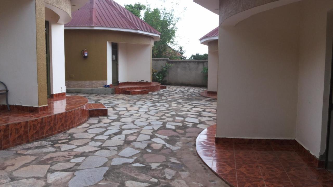 Kalalo Cottage Inn Pakwach Luaran gambar