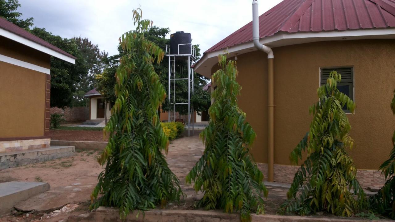Kalalo Cottage Inn Pakwach Luaran gambar