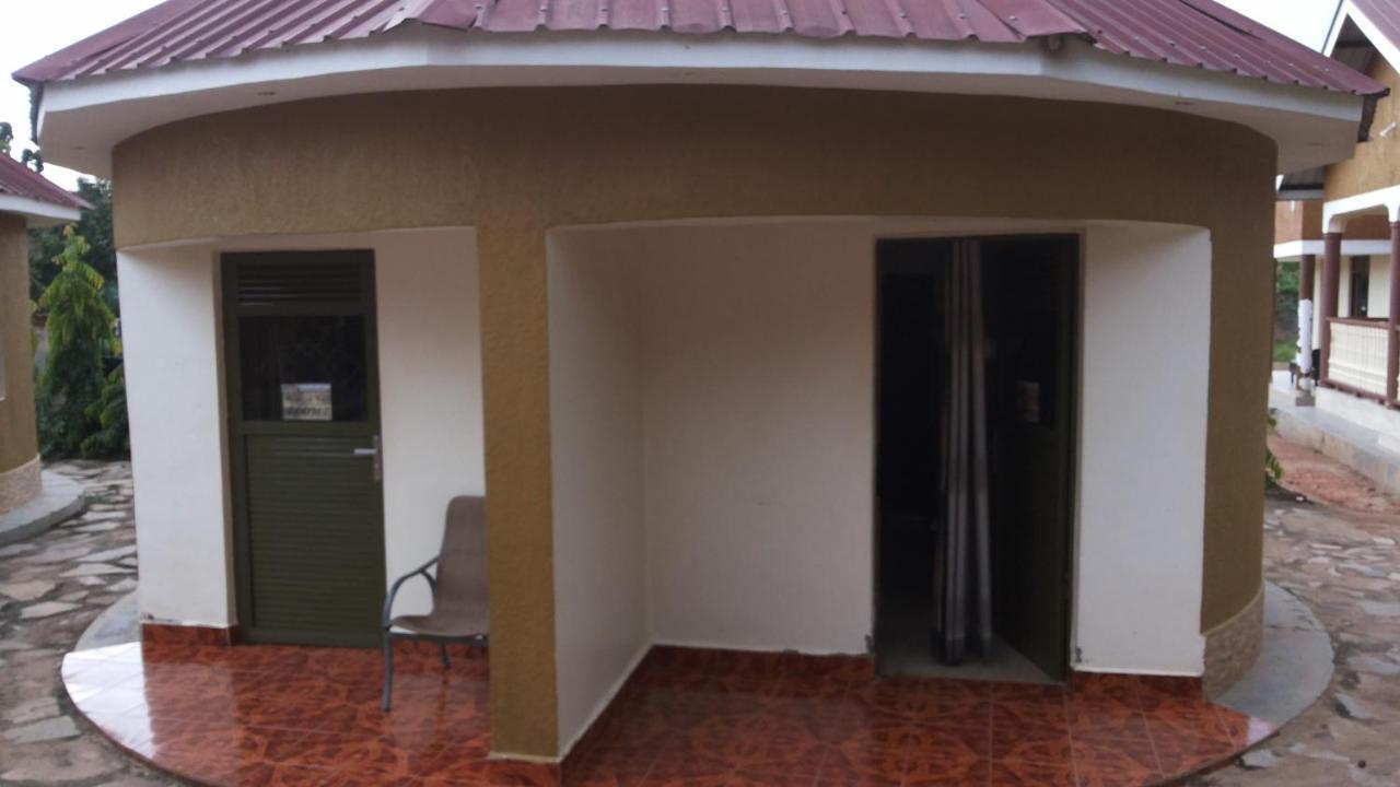 Kalalo Cottage Inn Pakwach Luaran gambar